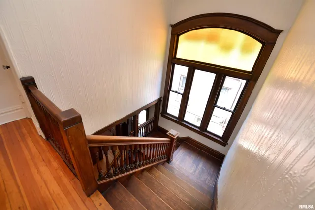 $385,000 | 919 West Moss Avenue, Peoria, IL 61606