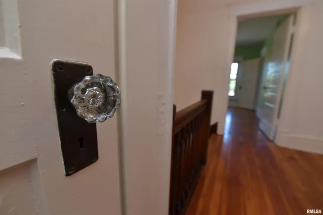 $385,000 | 919 West Moss Avenue, Peoria, IL 61606