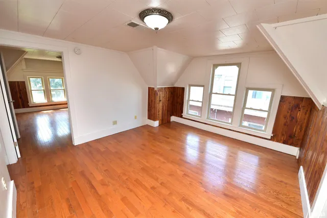 $385,000 | 919 West Moss Avenue, Peoria, IL 61606