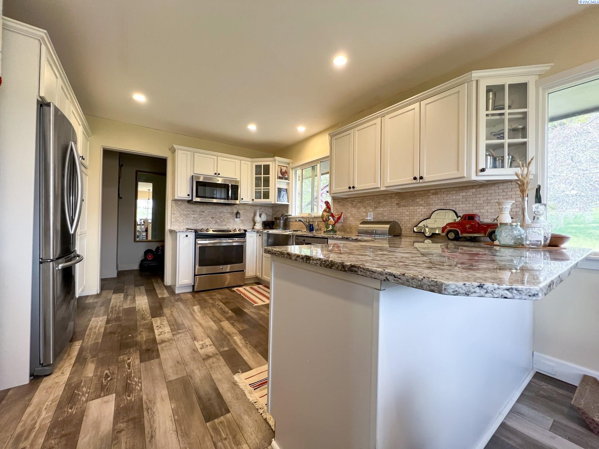 852 Brayton Road Pullman, WA 99163 - Photo 4 of 22 Gallery Image 4