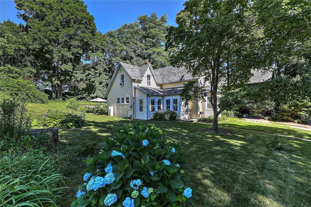 44 Spring Street South Kingstown, RI 02879 - Photo 2 of 42