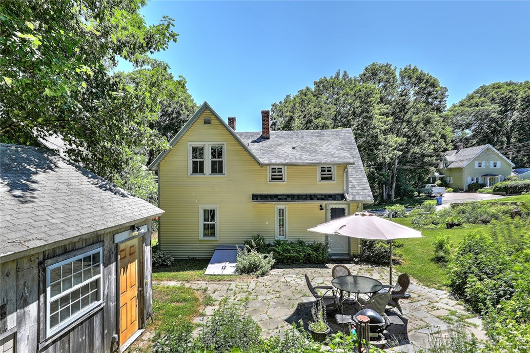 44 Spring Street South Kingstown, RI 02879 - Photo 4 of 42