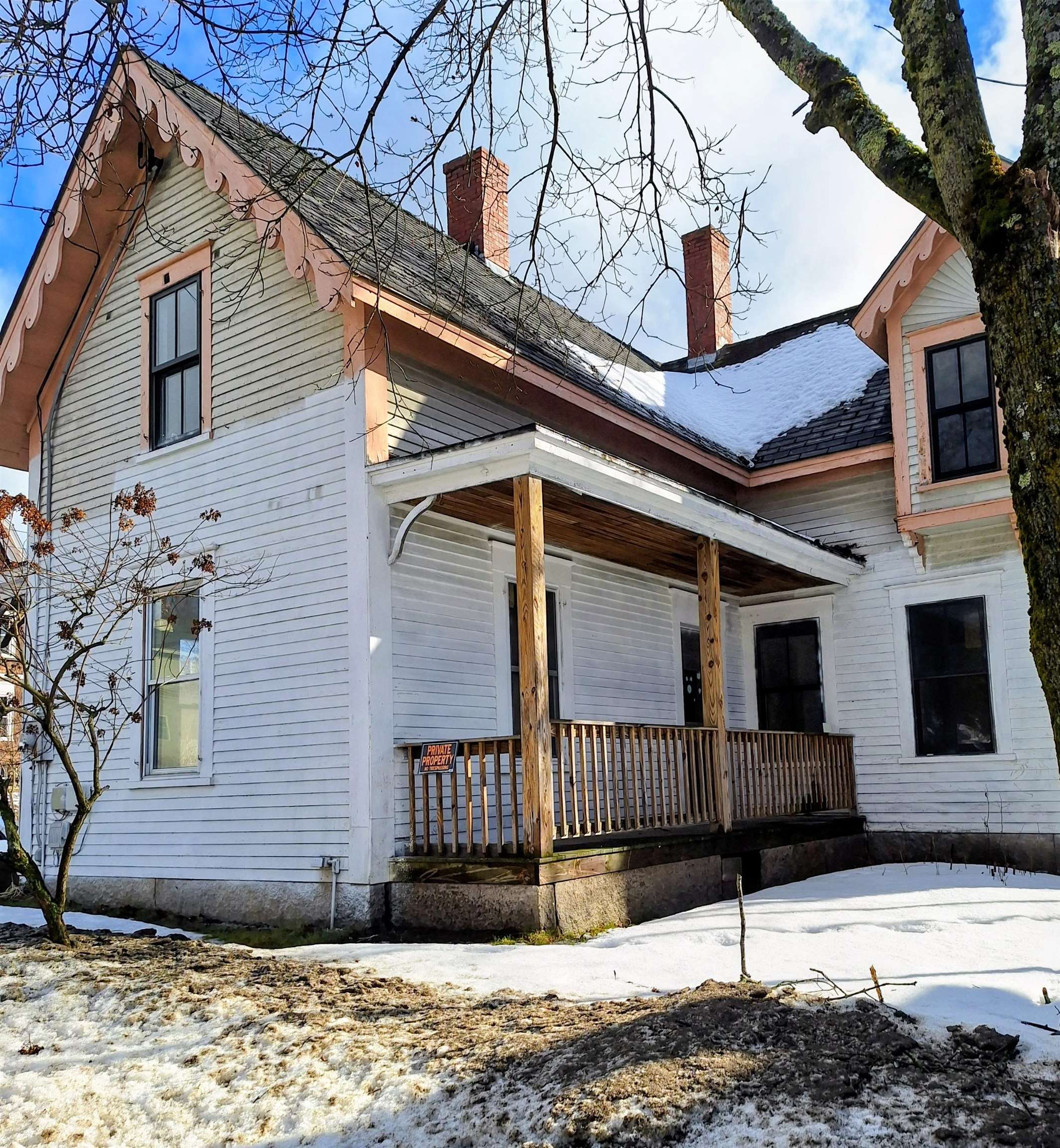 66 Summer Street Bristol, NH 03222 - Photo 3 of 22