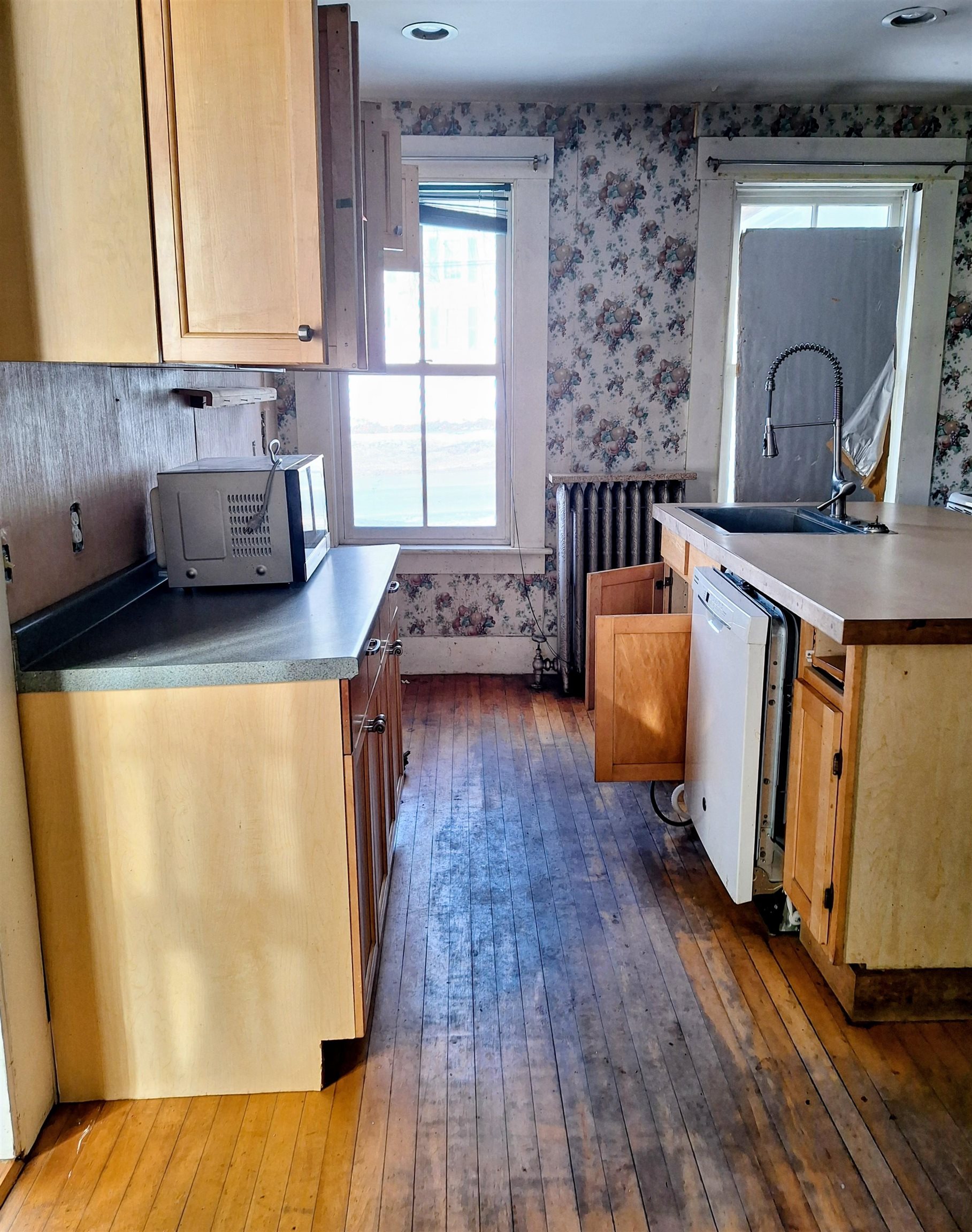 66 Summer Street Bristol, NH 03222 - Photo 8 of 22