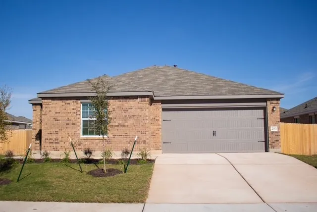 $2,400 | 203 Donnington Drive, Hutto, TX 78634
