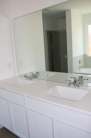 $2,400 | 203 Donnington Drive, Hutto, TX 78634