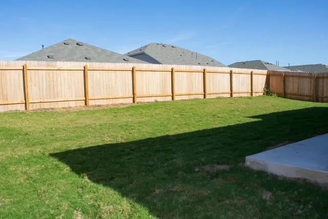 $2,400 | 203 Donnington Drive, Hutto, TX 78634