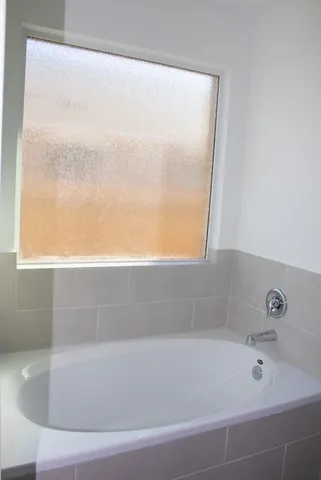 $2,400 | 203 Donnington Drive, Hutto, TX 78634