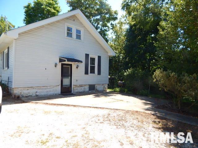 1008 Springfield Road East Peoria, IL 61611 - Photo 2 of 15