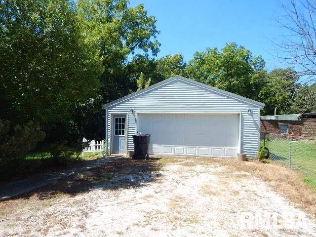 1008 Springfield Road East Peoria, IL 61611 - Photo 3 of 15