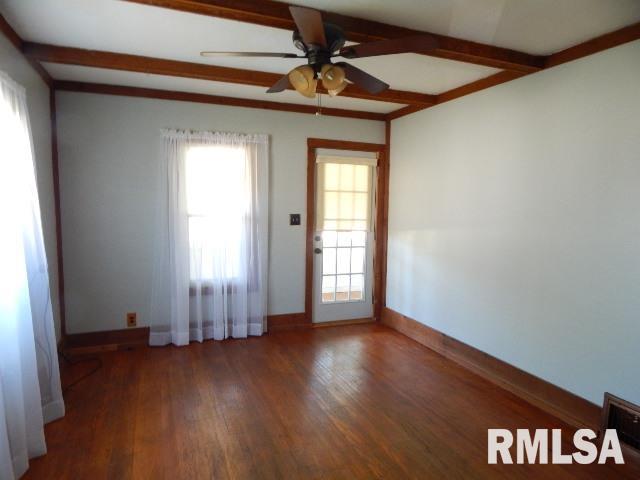 1008 Springfield Road East Peoria, IL 61611 - Photo 4 of 15