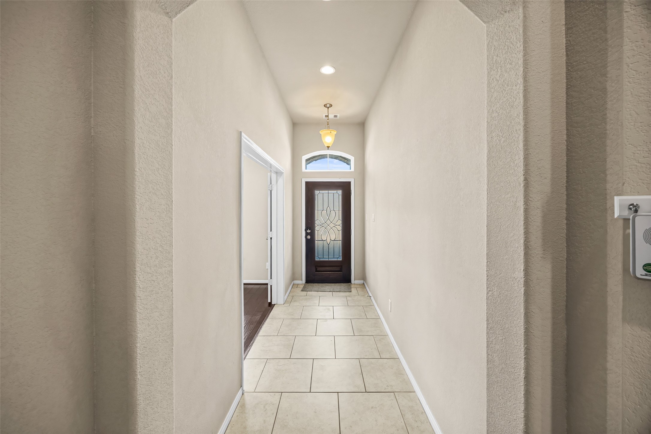 5615 Glenfield Spring Lane Spring, TX 77389 - Photo 7 of 28 a view of a hallway