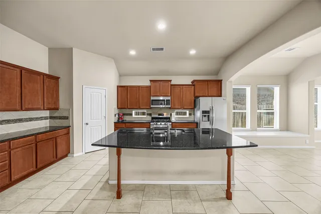 $2,374 | 5615 Glenfield Spring Lane, Spring, TX 77389