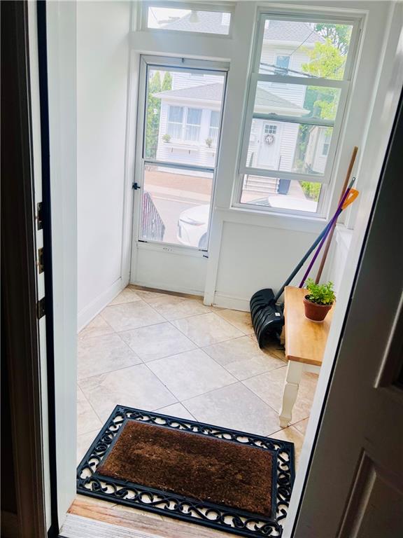 69 Treno Street New Rochelle, NY 10801 - Photo 4 of 22 Foyer