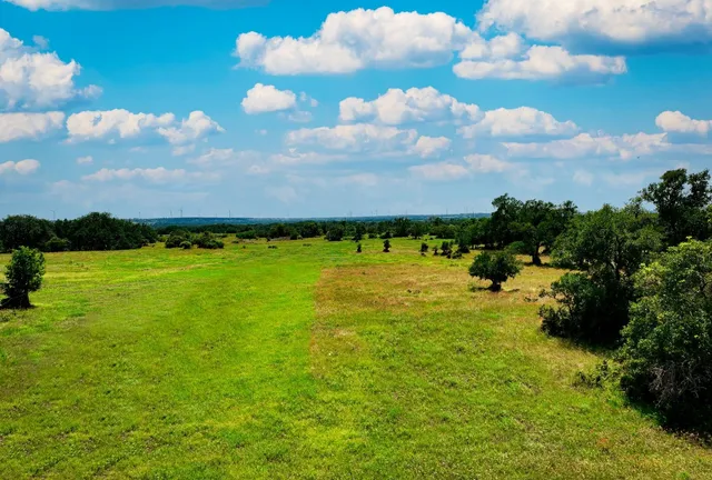 a view of an ocean house in the background