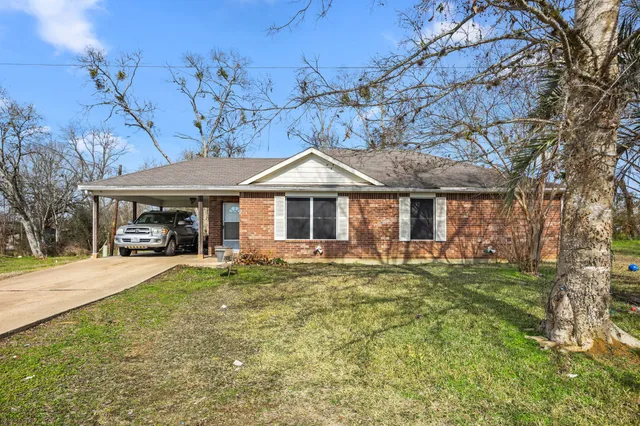 $135,000 | 1610 St Barbe Street, Hempstead, TX 77445