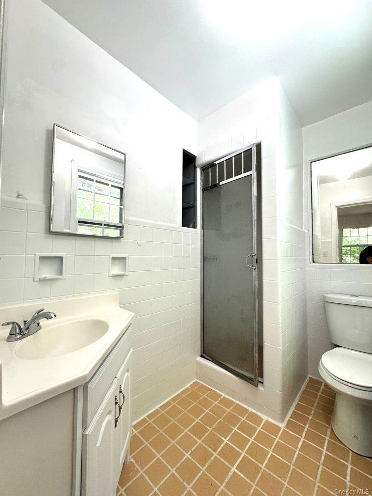 560 Taxter Road Elmsford, NY 10523 - Photo 23 of 39