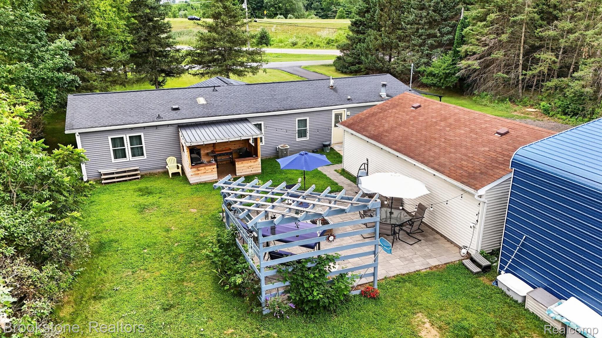 11935 South Beardslee Road Perry, MI 48872 - Photo 52 of 66 52-11935-Beardslee-Rd-WindowStill-Photography.jpg