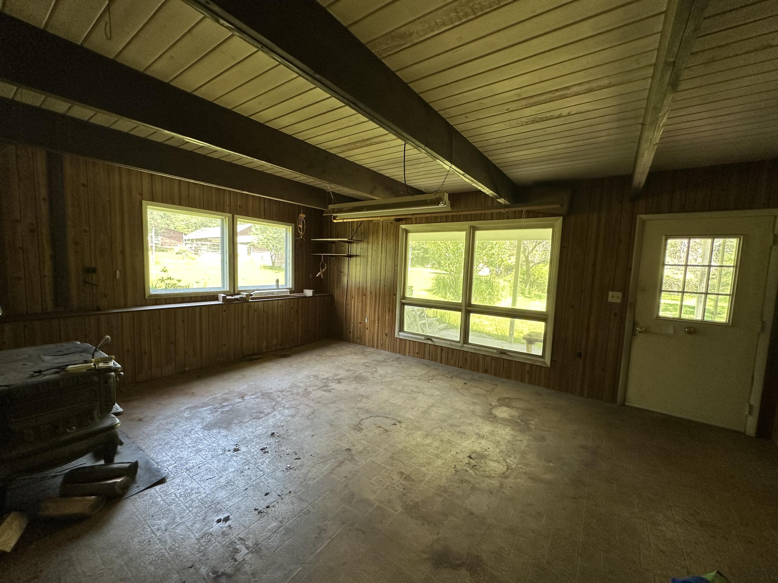 337 Summit Road Swiftwater, PA 18370 - Photo 18 of 35 a view of an empty room and a window