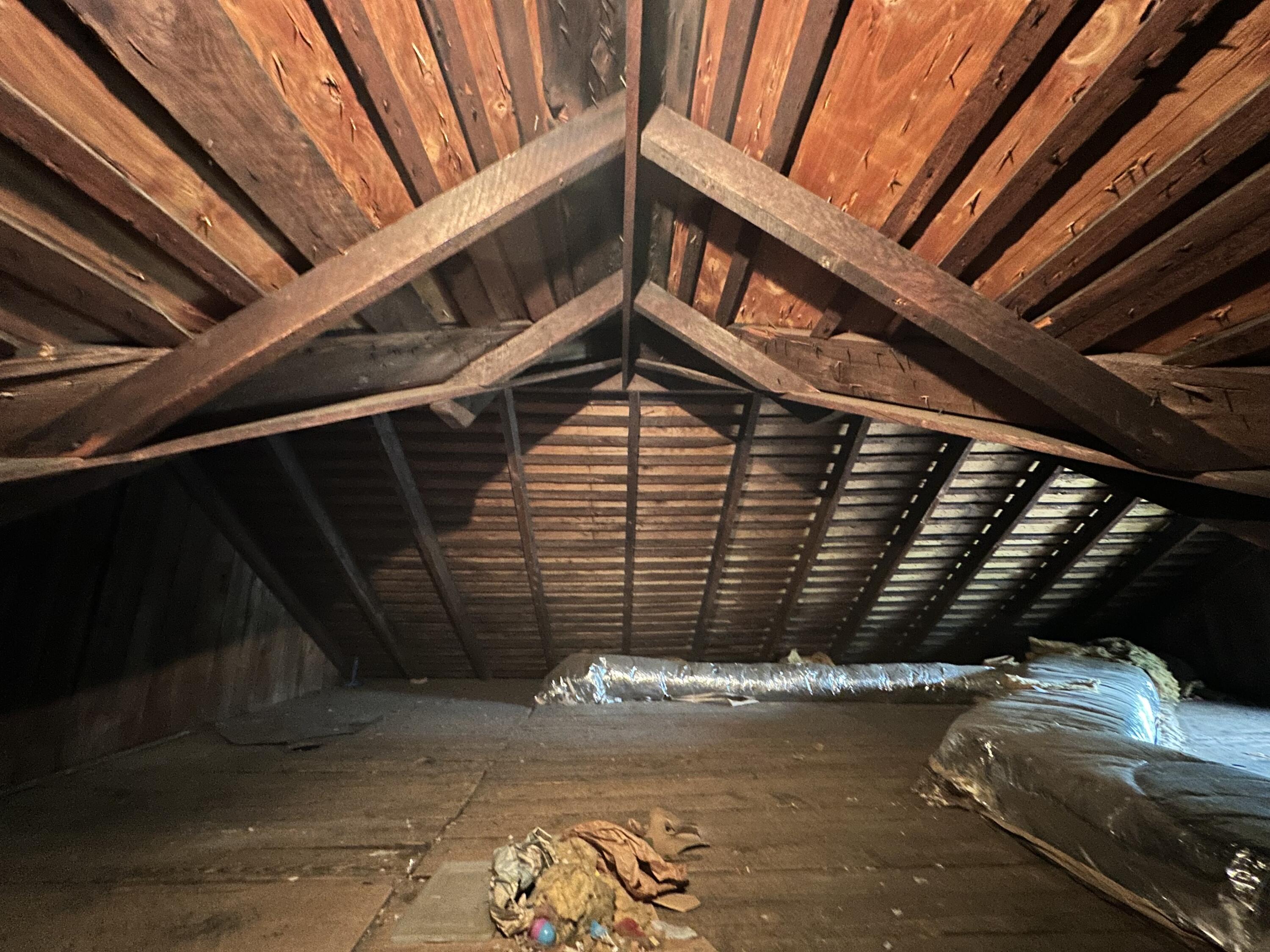 337 Summit Road Swiftwater, PA 18370 - Photo 33 of 35 a view of a house with a garage