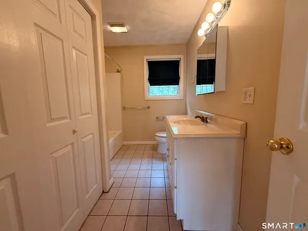 $659,900 | 15 Salmon Drive, Brooklyn, CT 06234