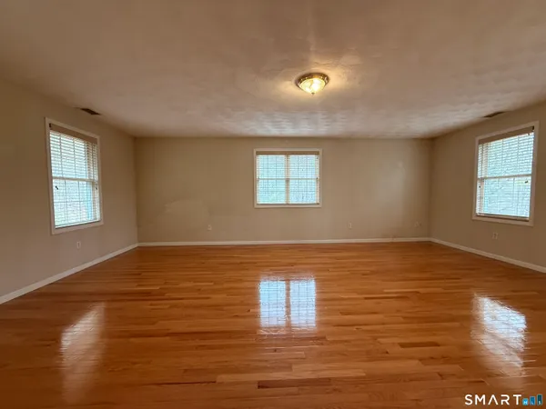 $659,900 | 15 Salmon Drive, Brooklyn, CT 06234