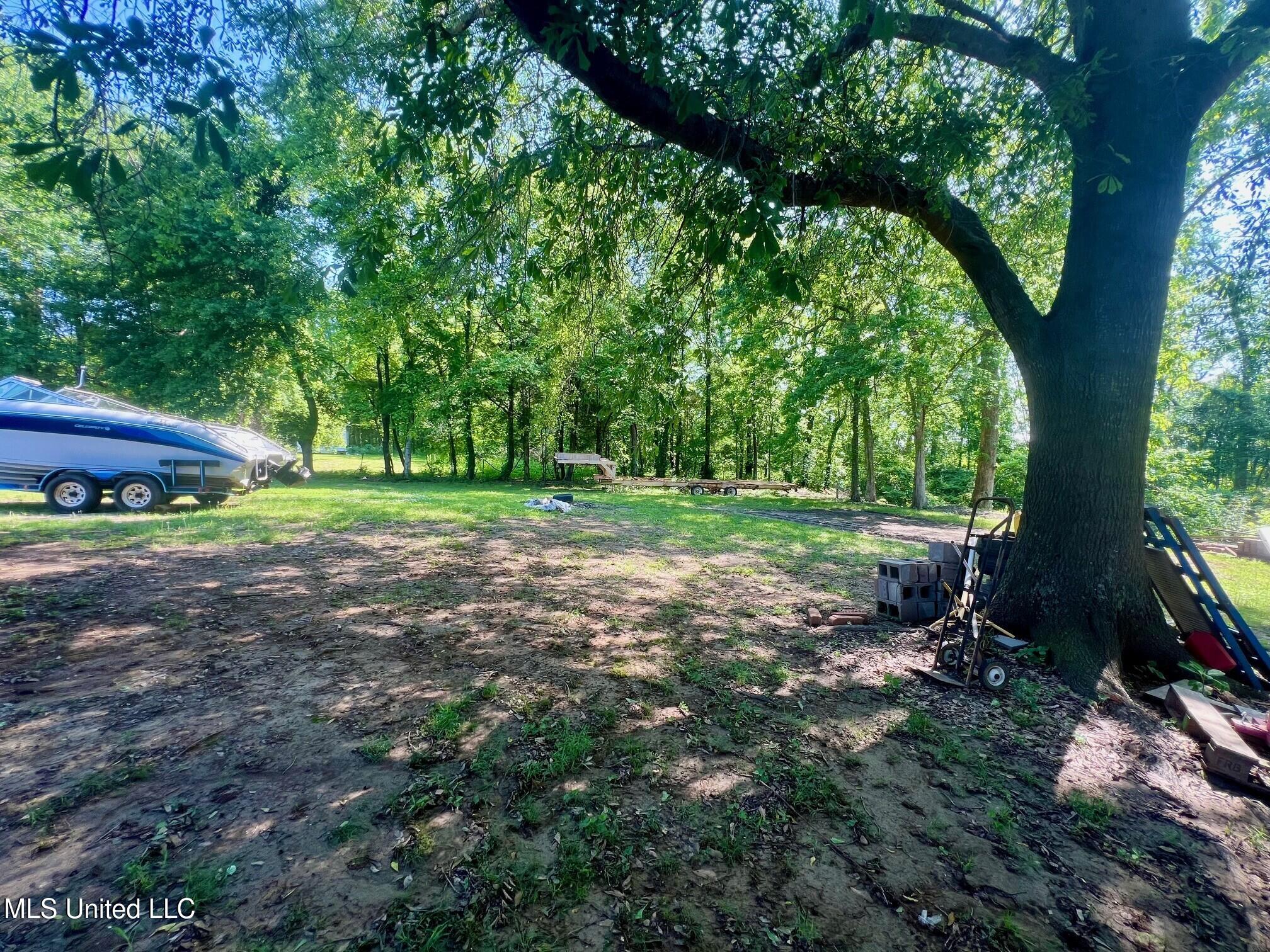 8 Pecan Drive Cleveland, MS 38732 - Photo 15 of 17 xt Yard