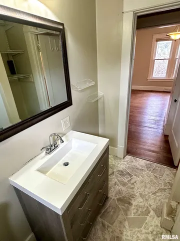 $104,900 | 1612 South East Street, Jacksonville, IL 62650