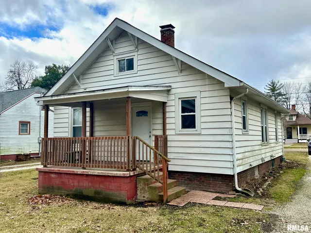 $104,900 | 1612 South East Street, Jacksonville, IL 62650