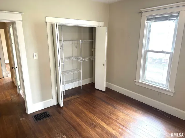 $104,900 | 1612 South East Street, Jacksonville, IL 62650