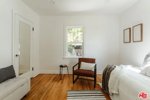 a view of entryway with a front door