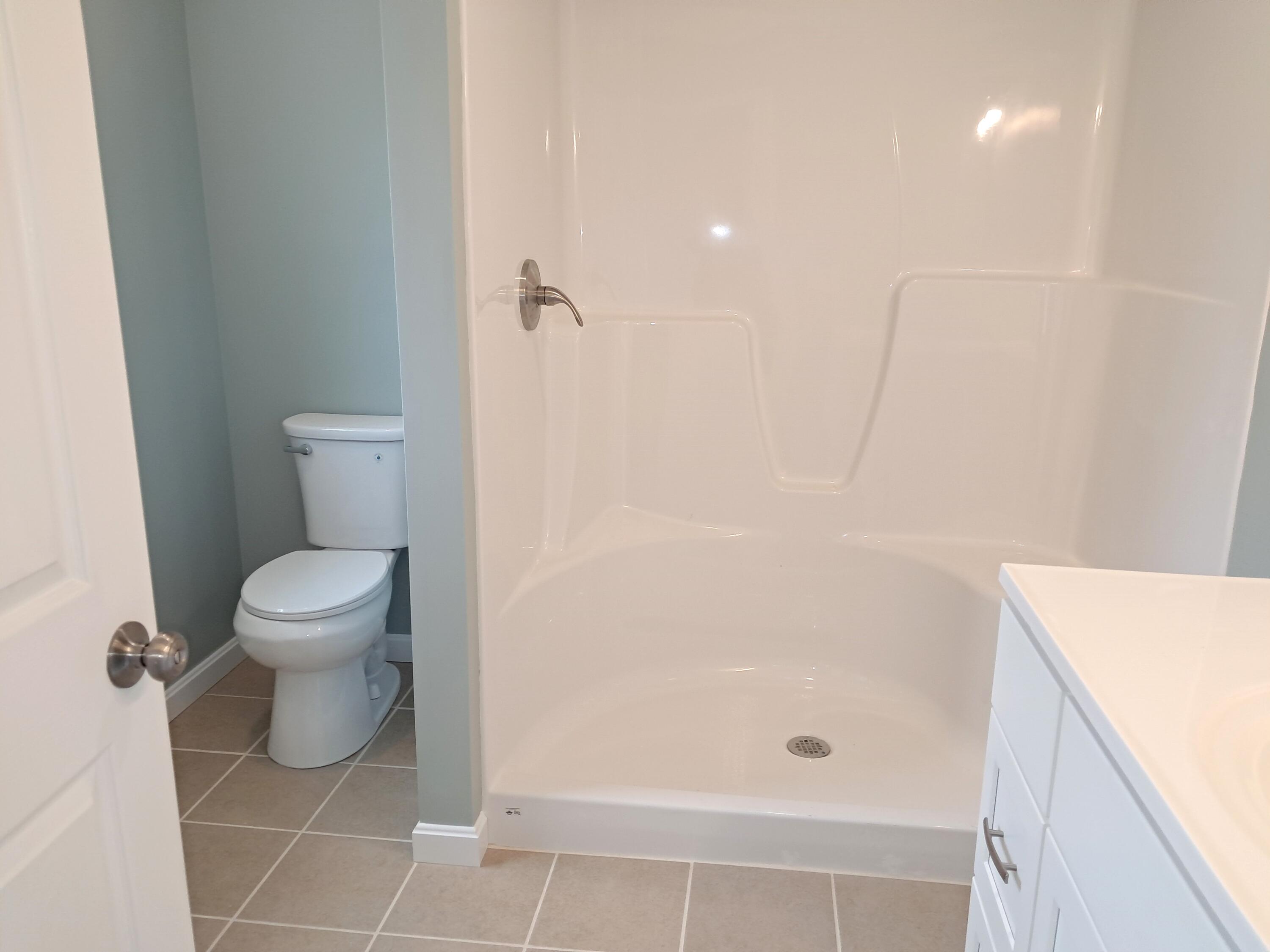 632 Hudson Hill Road Hudson, ME 04449 - Photo 11 of 14 Primary bath 2