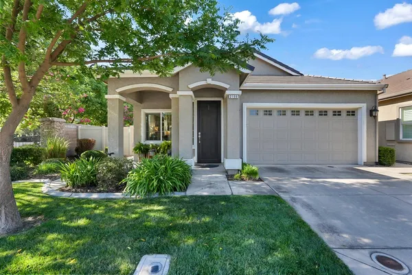 $429,900 | 2100 State Street, Turlock, CA 95380