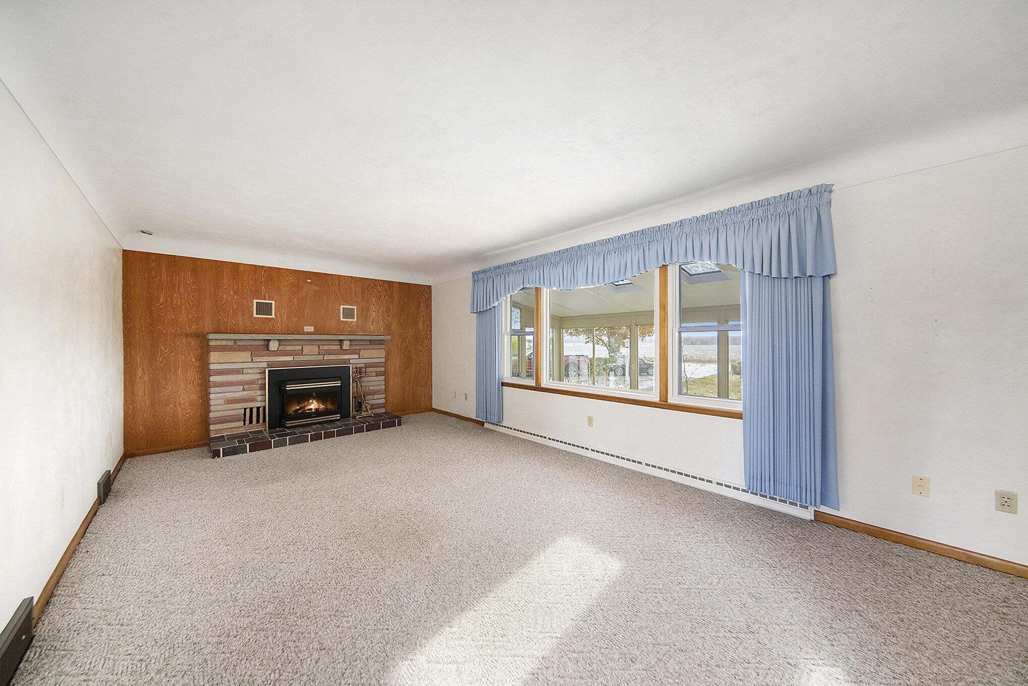 6730 Austin Road Saline, MI 48176 - Photo 4 of 44 005_sbp_103_602