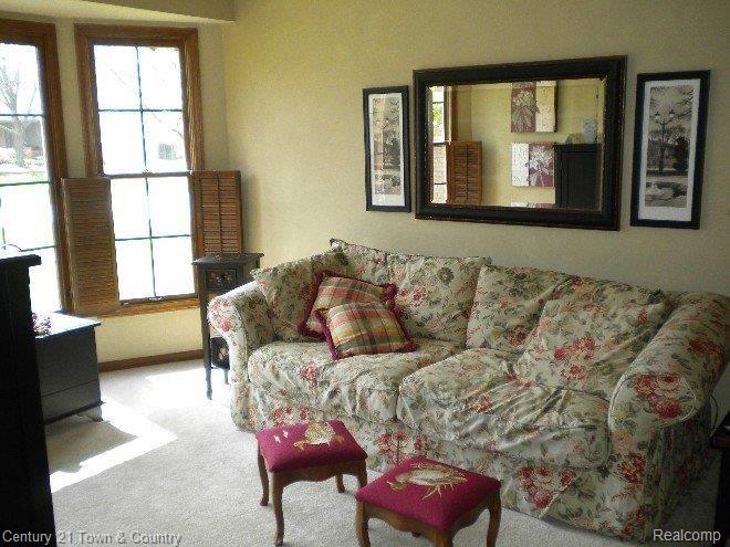 1198 Greenleaf Drive Rochester, MI 48309 - Photo 21 of 25 Bedroom 3.jpg