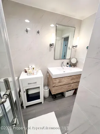 $10,000 | 940 Waters Avenue, Unit 304, Aspen, CO 81611