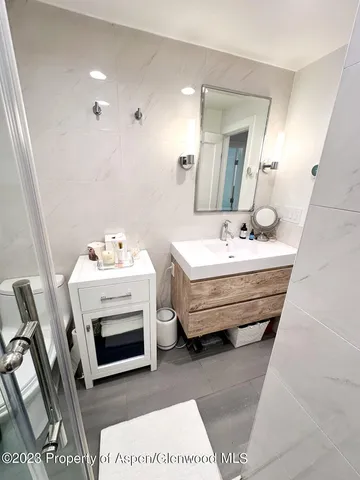 $10,000 | 940 Waters Avenue, Unit 304, Aspen, CO 81611