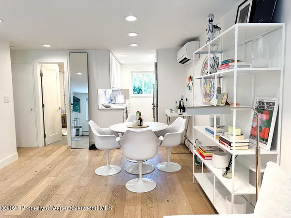 $10,000 | 940 Waters Avenue, Unit 304, Aspen, CO 81611