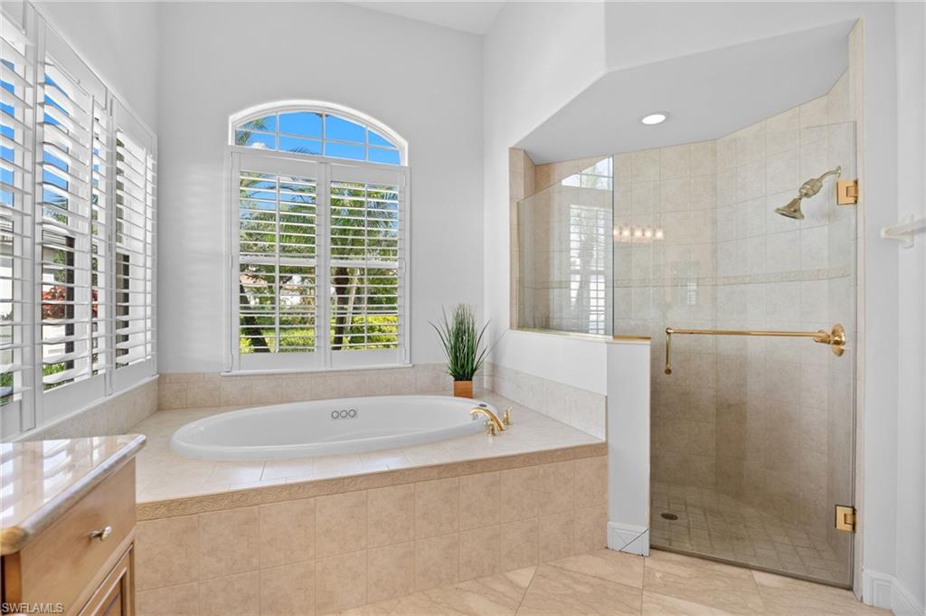 480 Terracina Way Naples, FL 34119 - Photo 27 of 49