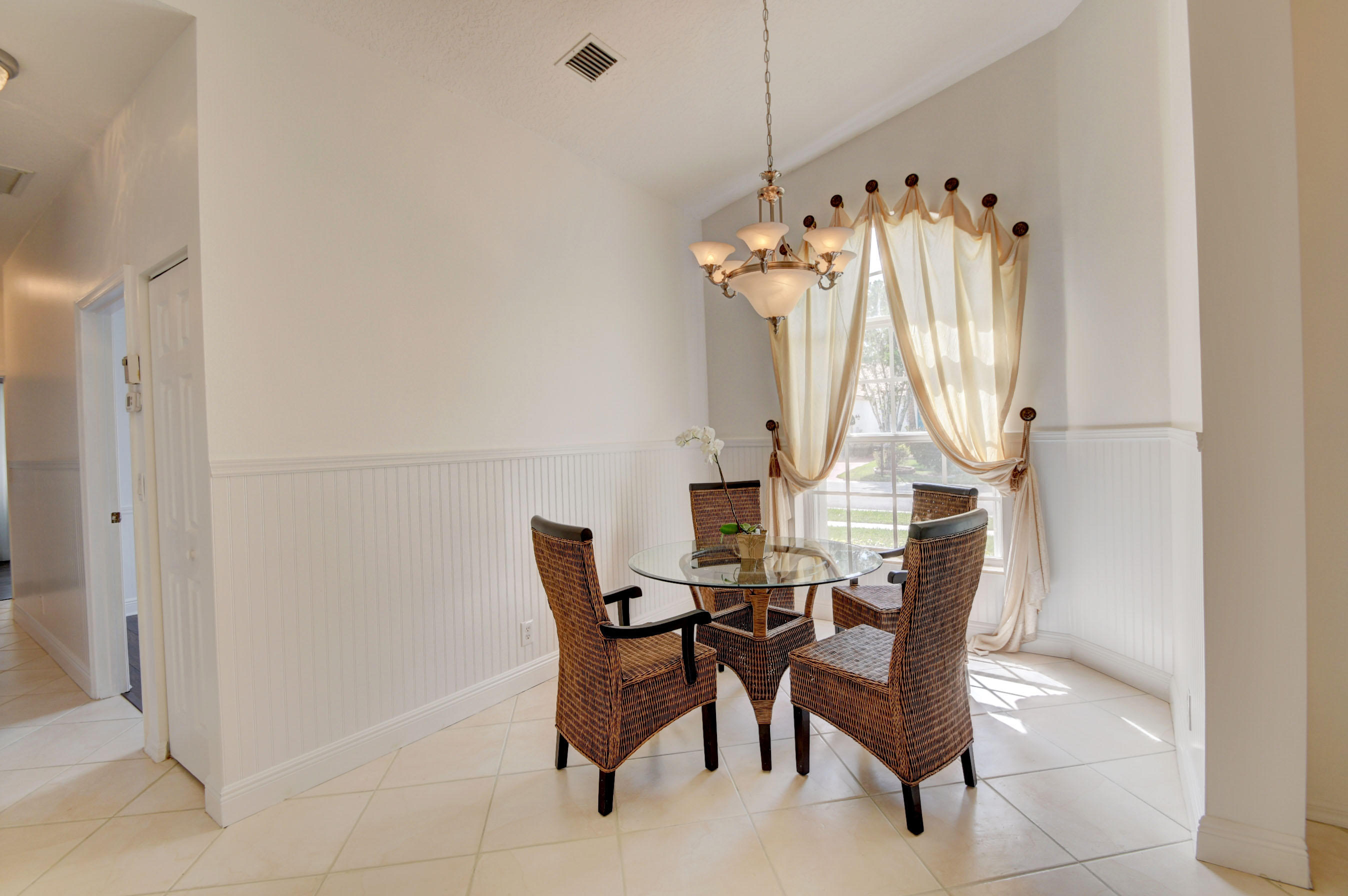 6275 Caladium Road Delray Beach, FL 33484 - Photo 9 of 36 DINING AREA