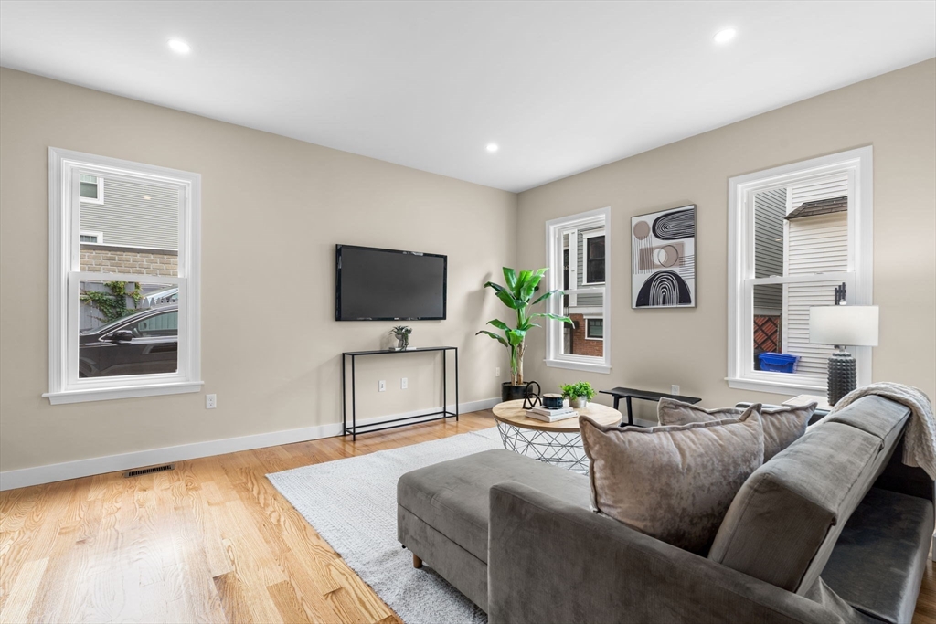 362 Silver Street Boston, MA 02127 - Photo 6 of 26