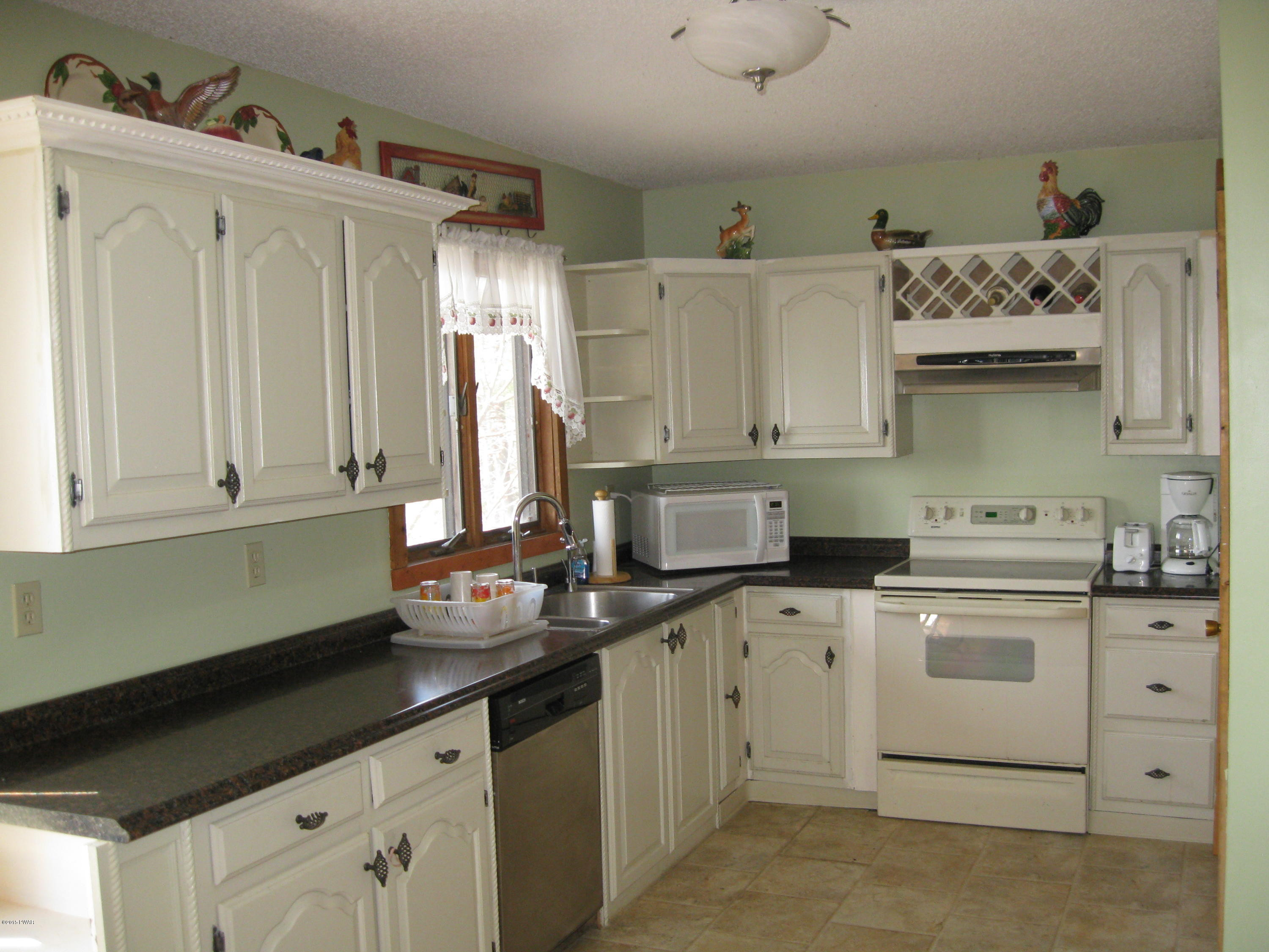 462 Log Tavern Road Milford, PA 18337 - Photo 15 of 37 Gallery Image 15