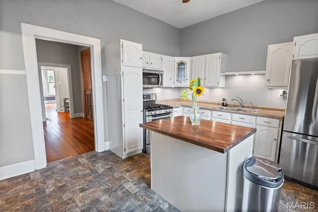 $155,000 | 132 North Pennsylvania Avenue, Belleville, IL 62220