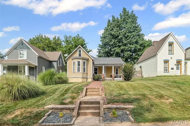 $155,000 | 132 North Pennsylvania Avenue, Belleville, IL 62220