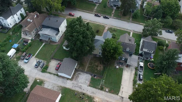 $155,000 | 132 North Pennsylvania Avenue, Belleville, IL 62220