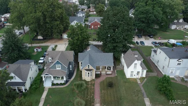 $155,000 | 132 North Pennsylvania Avenue, Belleville, IL 62220