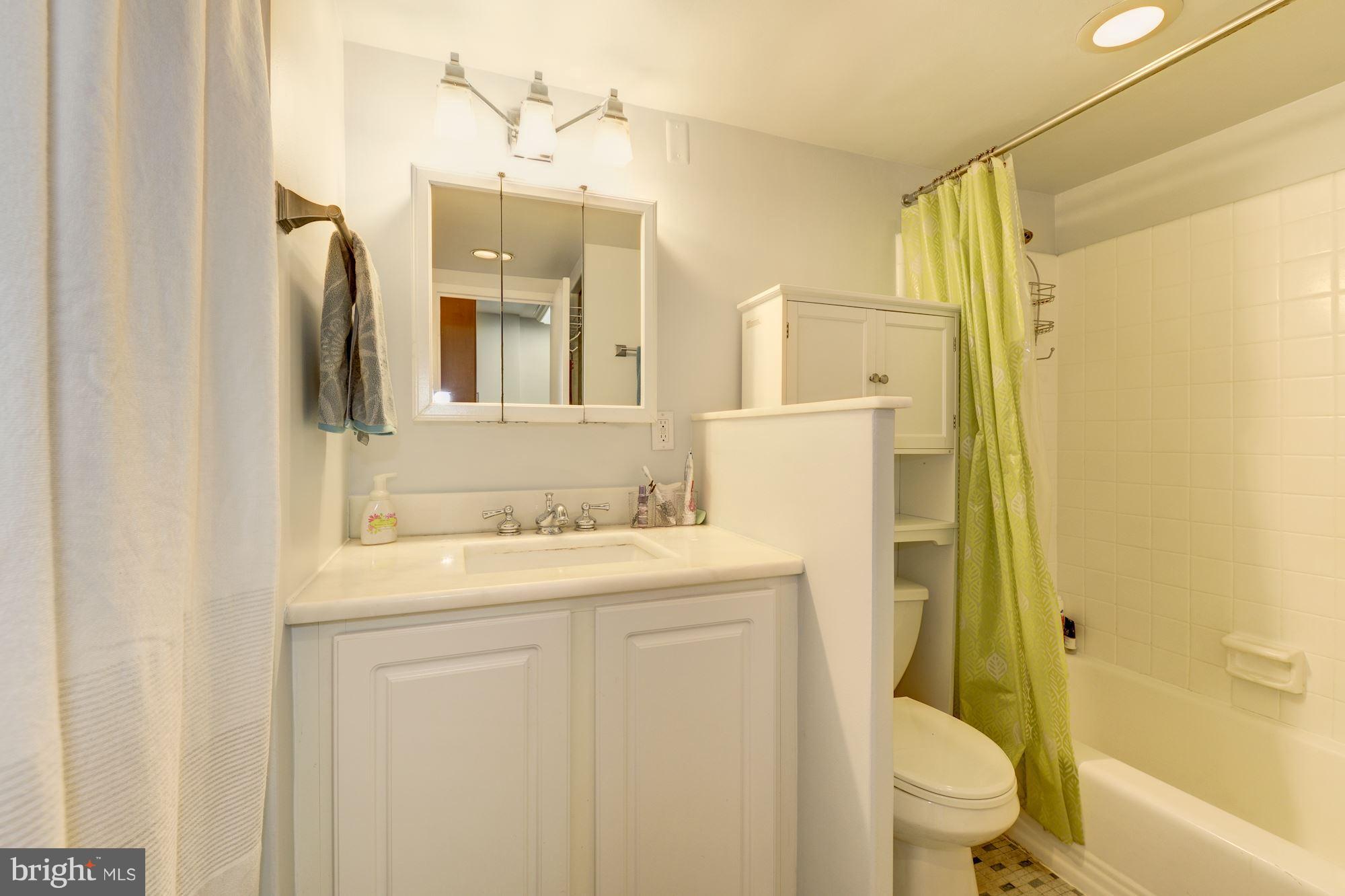 922 24th Street Northwest, Unit 719 Washington, DC 20037 - Photo 15 of 25 Bath