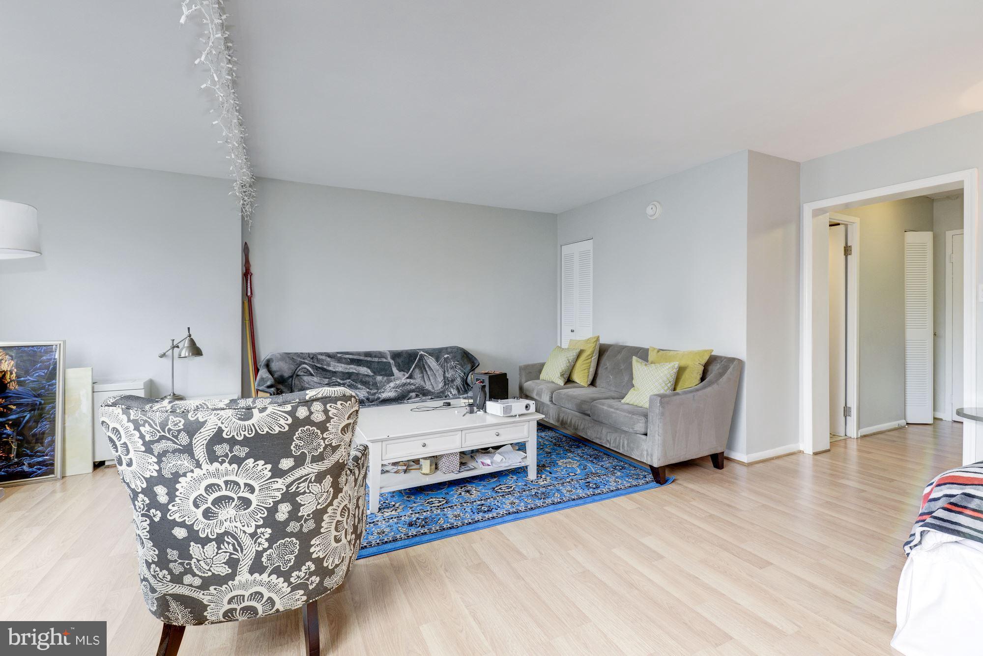 922 24th Street Northwest, Unit 719 Washington, DC 20037 - Photo 4 of 25 Living Area