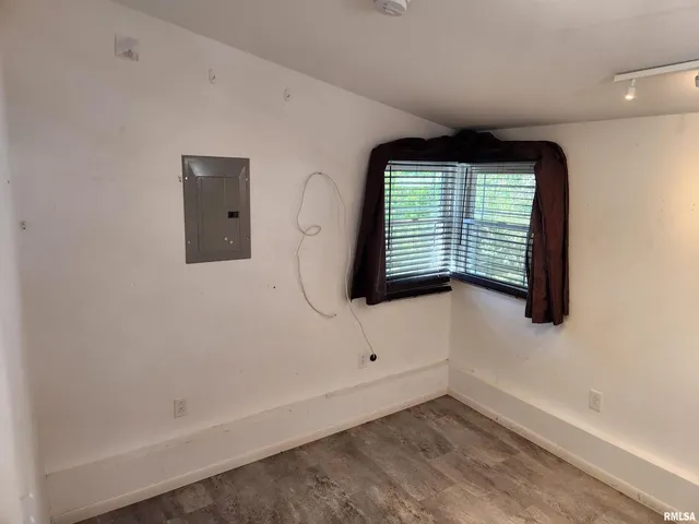 $115,000 | 510 North Main Street, Woodlawn, IL 62898