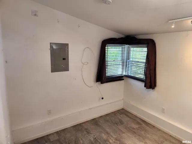 $115,000 | 510 North Main Street, Woodlawn, IL 62898